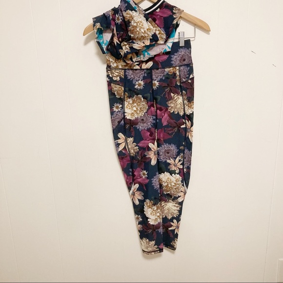 Sweaty Betty 2 piece set zero gravity beetle blue blooms ankle yoga leggings top - Picture 3 of 10